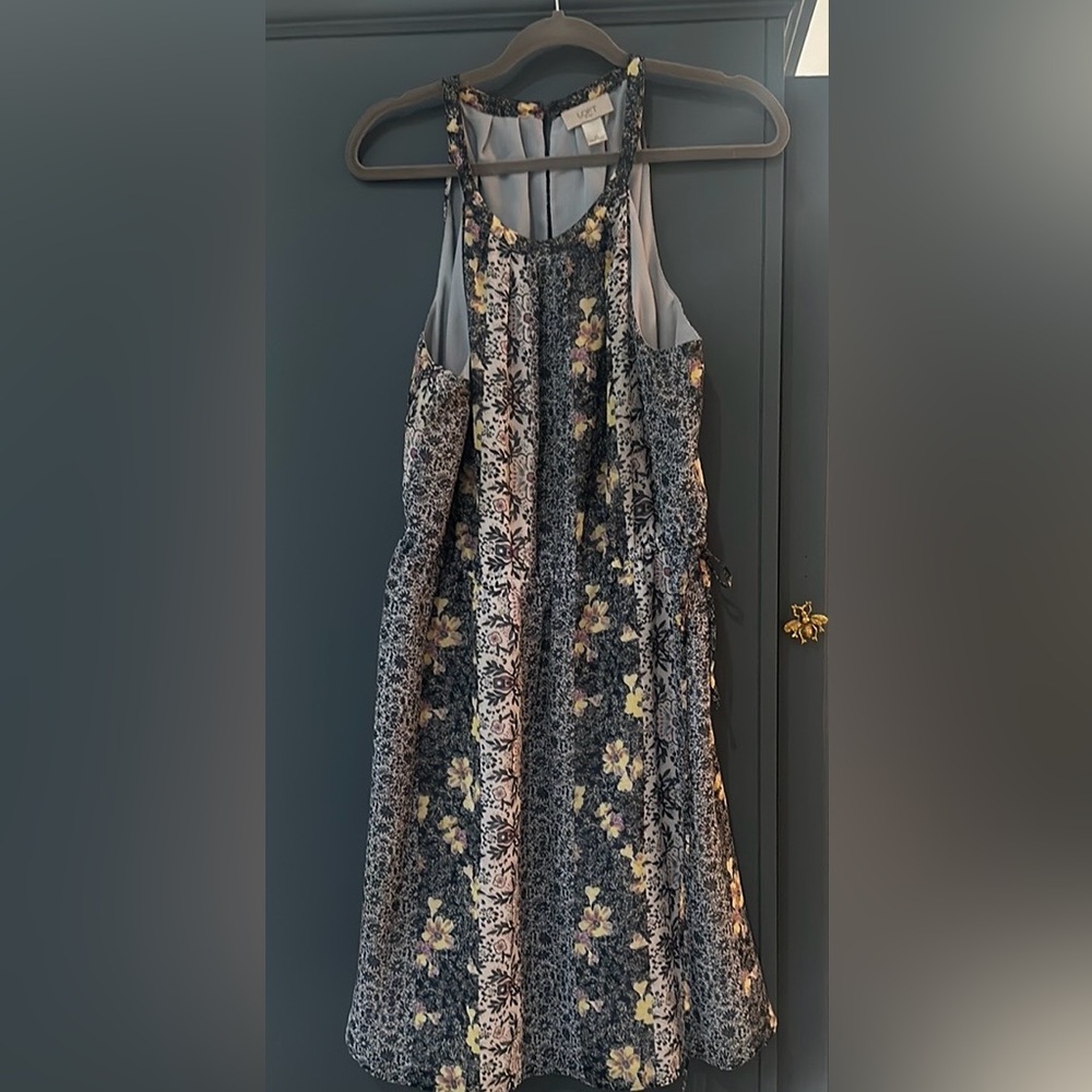 Loft size XL dress, good condition.
